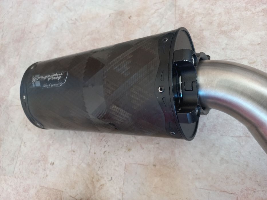 Honda CBR1000RR Fireblade Ауспух TwoBrothers Carbon