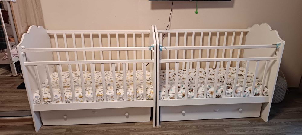 Продам манеж почти новая