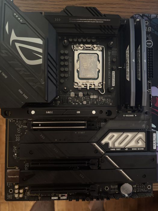 Kit gaming i9 14900k + placa de baza + ram + ssd