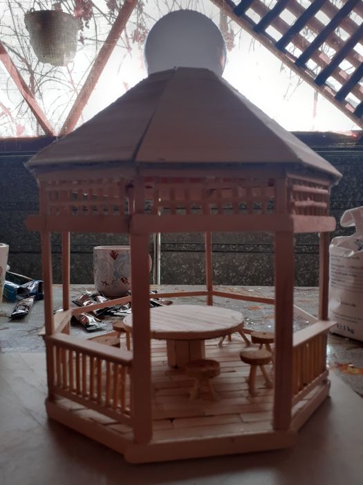 Vând foișor veioza in miniatură