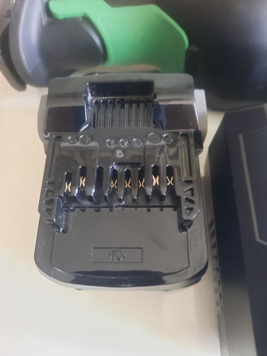 Ferăstrău sabie cu acumulator hikokiHitachi CR36DA fabricatie 2024.