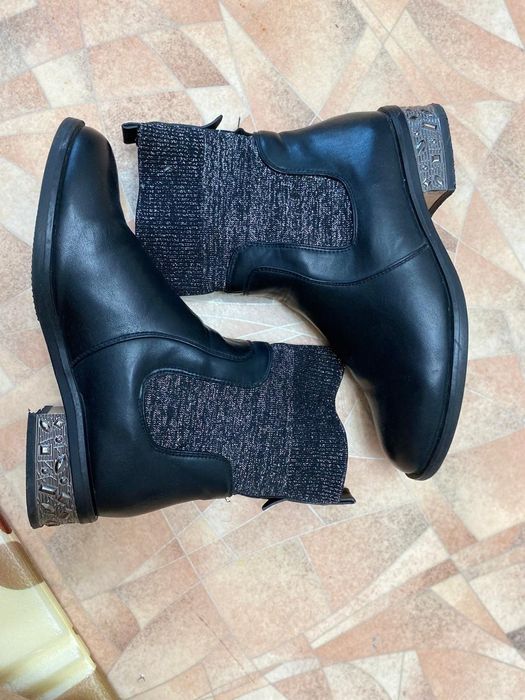 Женская обувь сапоги