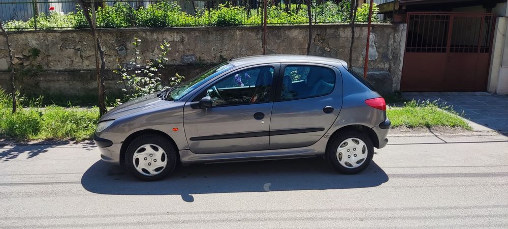 Peugeot 206 1.9D 1999 г. – ремонтиран мост и съединител
