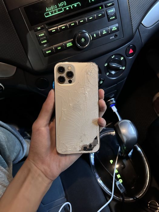 Продам Айфон 12 Pro 128gb