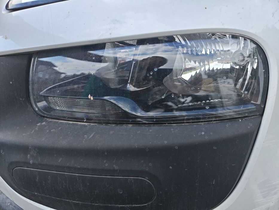 Фар/ляв фар за Citroen C4 Cactus