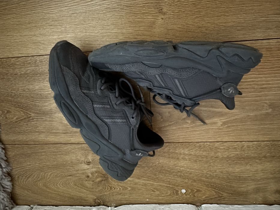 Adidas , Nike маратонки