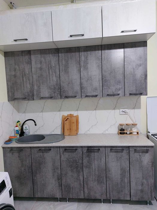 Кухонный гарнитур в отличном состоянии