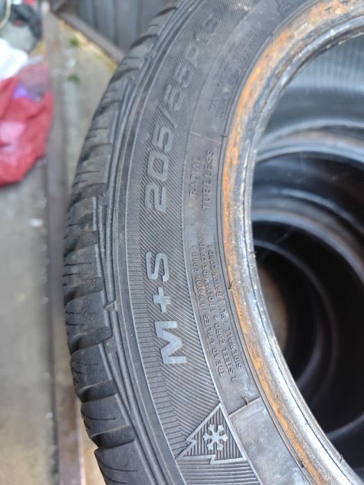 Anvelope 205 55 r16 iarna Goodyear