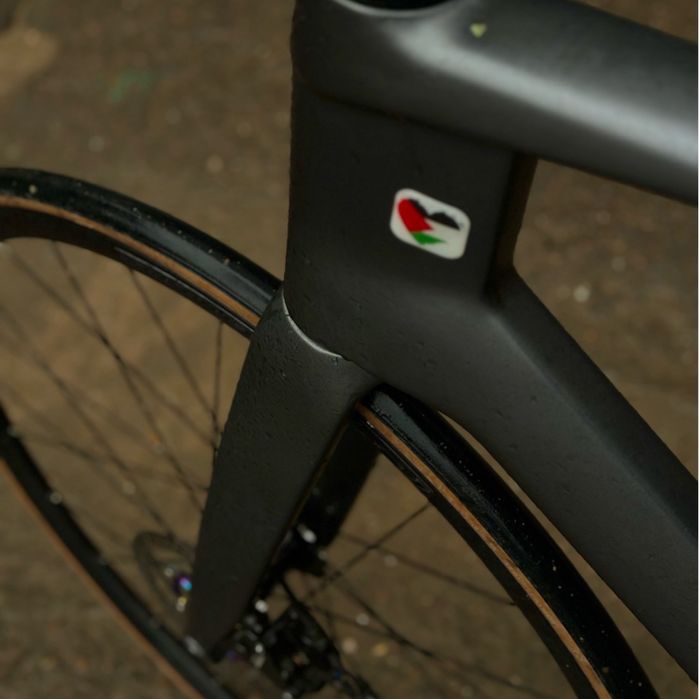 Карбоновый шоссейный велосипед