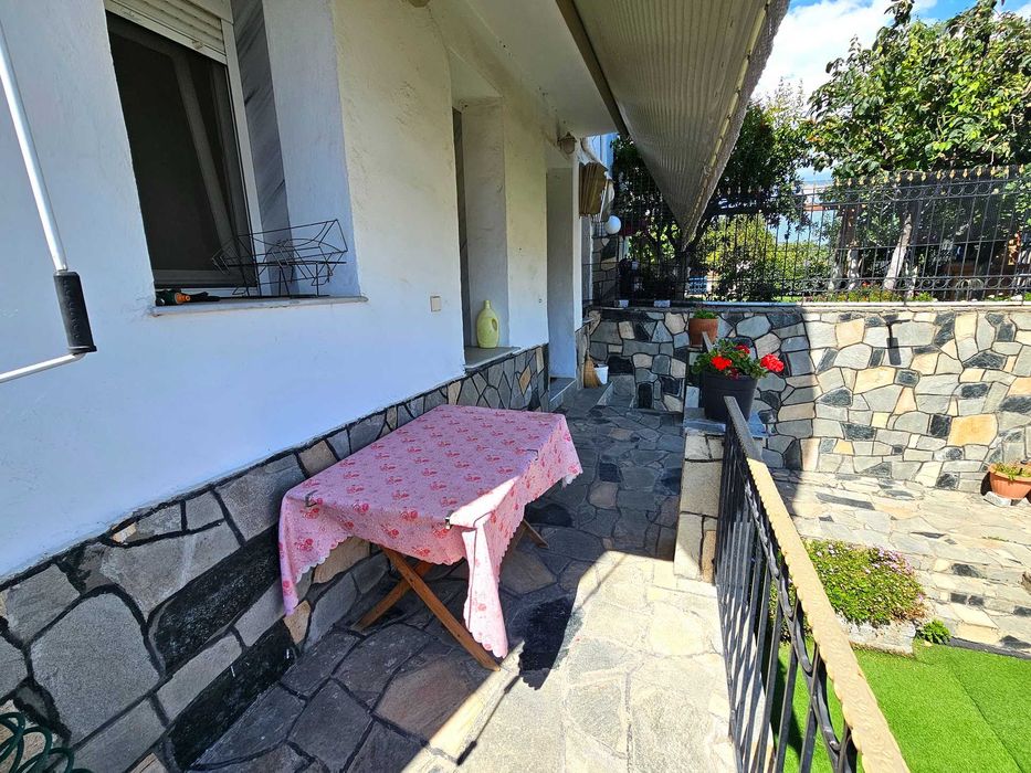 За продажба апартамент 118 кв.м. в Агиос Атанасиос Кавалас (код 8012)