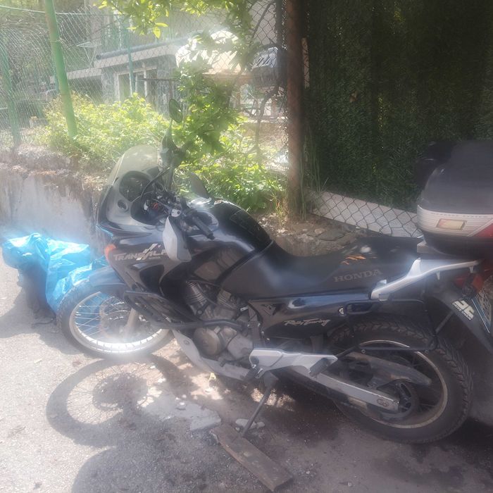 Подавам Honda Transalp 650