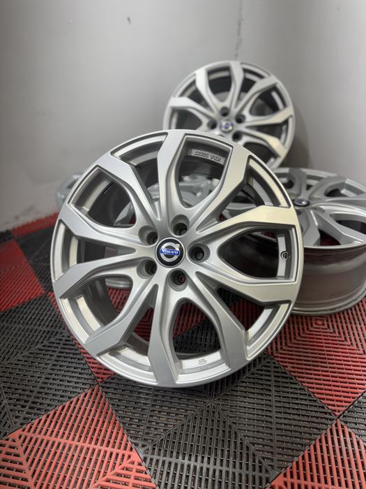 Jante  5x108 R19 Volvo Xc40 XC60 XC90 ,V40 V60 S60 , S90 V90