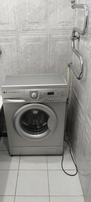 Продам стиральную машину