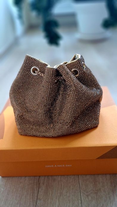 Мини дамска чанта с кристали