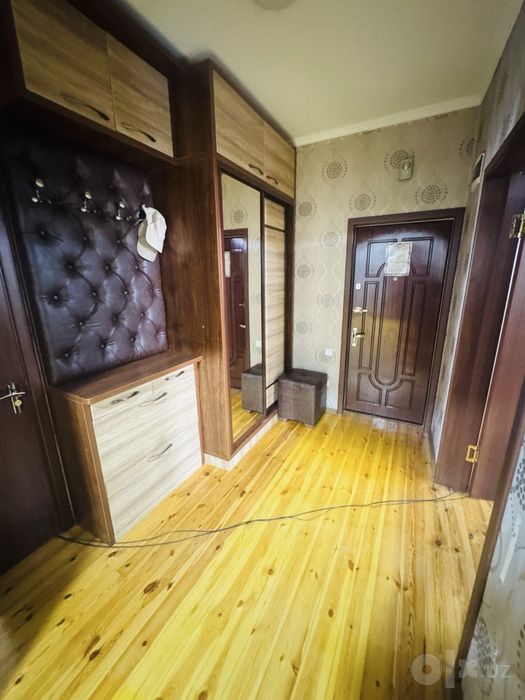 Srochno! Sergeli-2 da 5 xonali kvartira sotiladi!