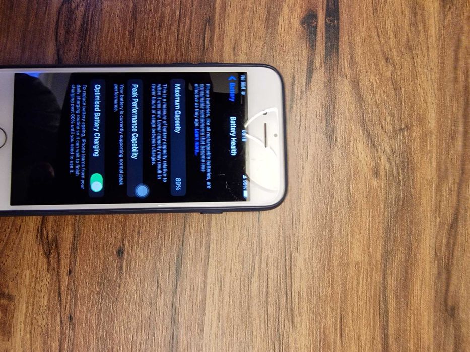 Iphone 7 red limited  edition 128 GB,Ios 15