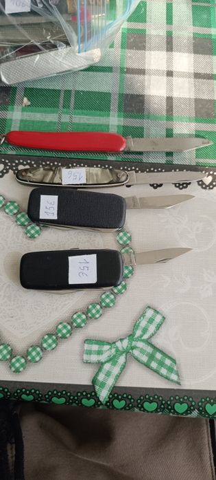 Продавам стари джобни ножчета