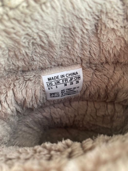 Vând cisme adidas originale