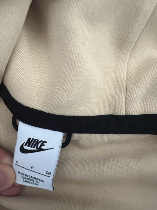 Екип Nike tech бежав