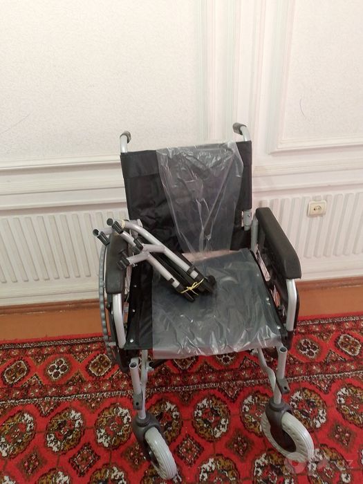 Инвалидная коляска