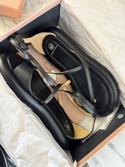 Сандалии Ekonika 39 p новые