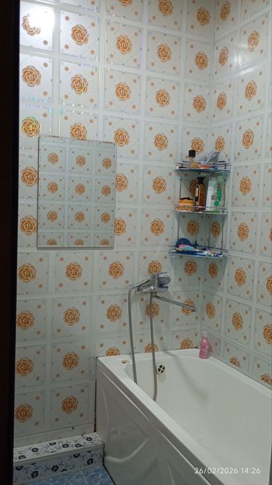 Dom 1 xonali sotiladi
