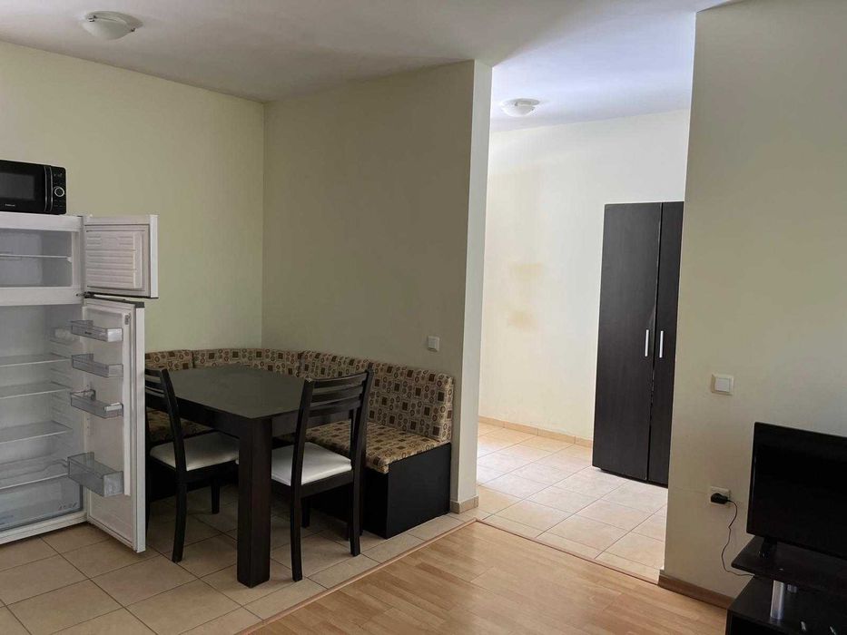 Едностаен апартамент  в централна част на Бяла