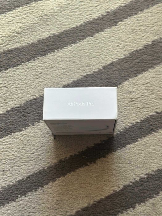 Apple AirPods Pro 2, отлично състояние, с кутия
