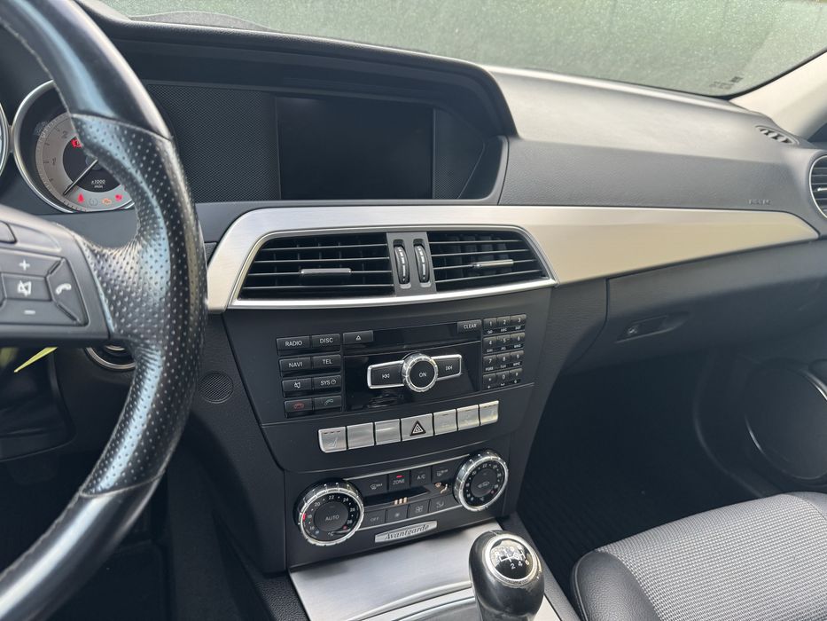 Mercedes c-klass 2.2 Avangarde pachet sport pachet Bixenon