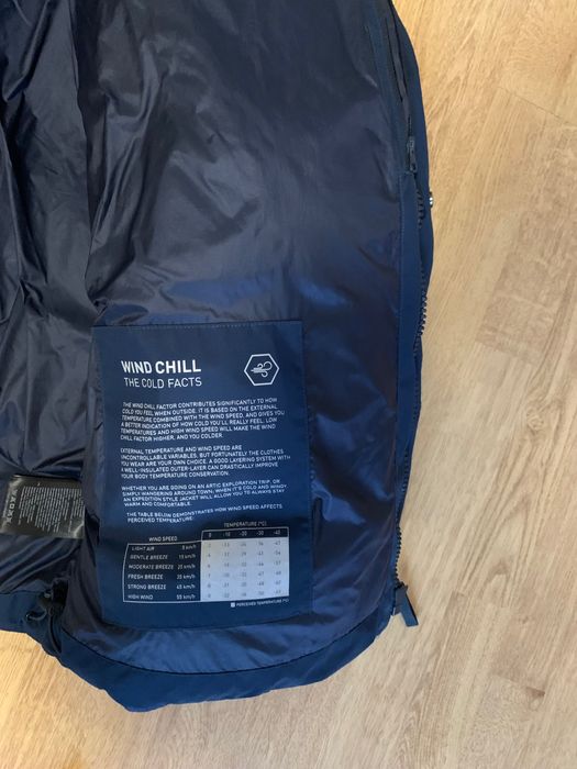 Пухено зимно яке Helly Hansen