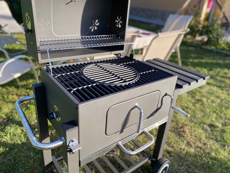 Gratar profesional, grill de fonta, roti, capac, termometru etc Nou!