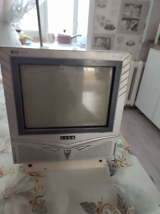 Телевизор переносной