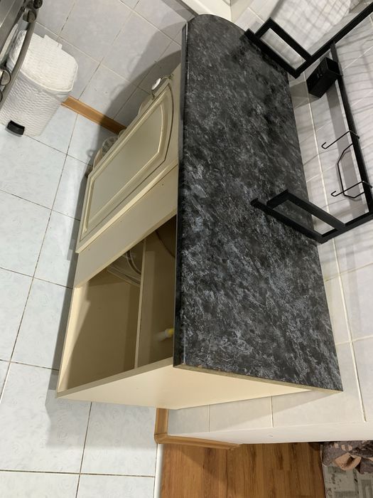 Кухонный гарнитур.