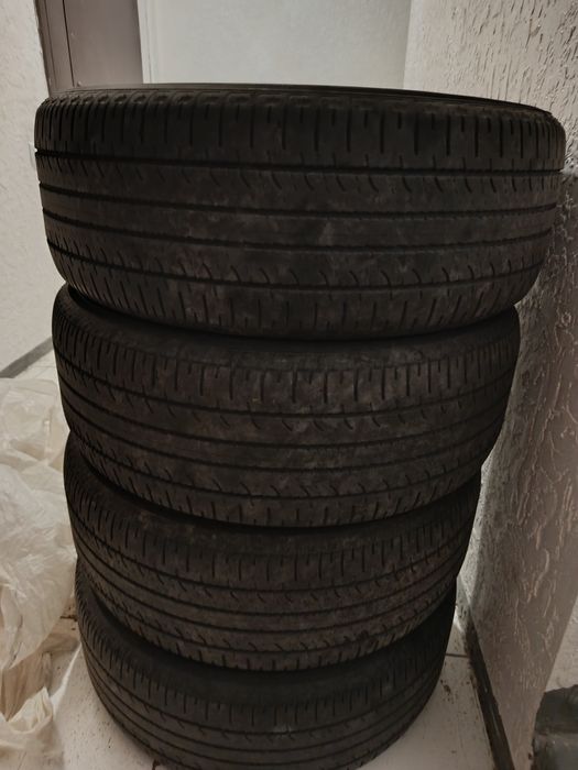 Продам летние авто шины Yokohama (комплект)