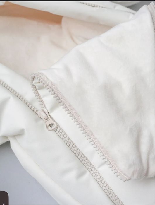 Продам комбинезон в идеальном состоянии