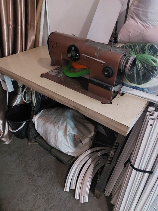 Швейные машины продам.