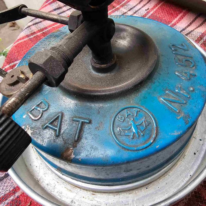 Немски бензинов примус интериор