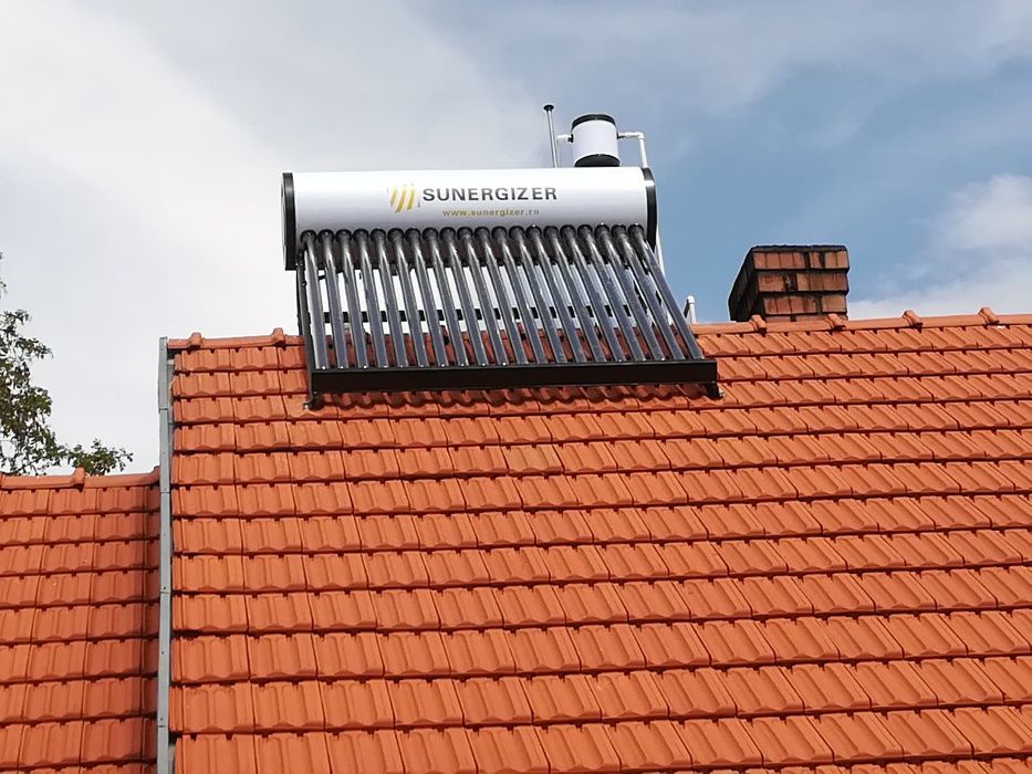 Montaj panou solar (apa calda)