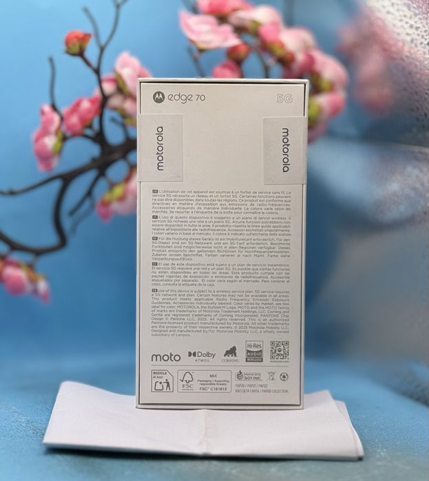 НОВ!!! Motorola edge 70, 12GB RAM, 512 GB, PANTONE Green