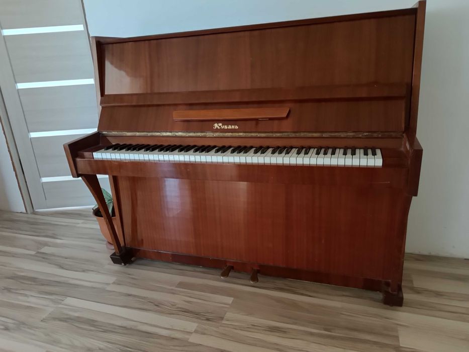 Пианино сатылады