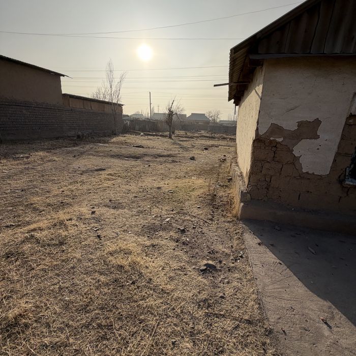 Продается участок  в Аханагаране 8,4 соток махалла Шарк кадастр новый