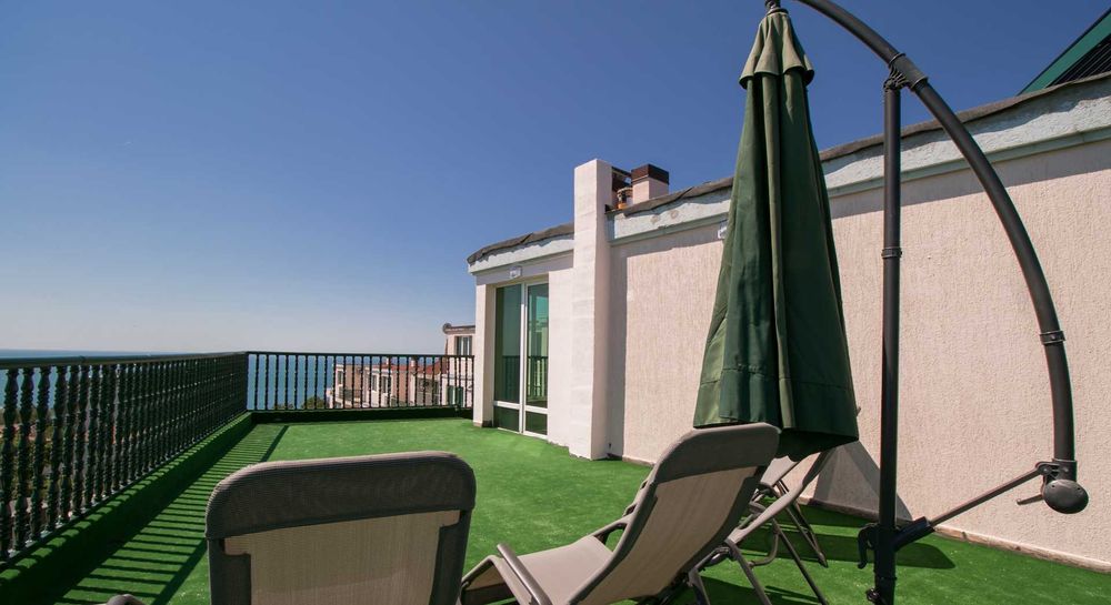 Дава се под наем Тристаен апартамент в Варна, Морска градина - 100 кв.м за 509.49 € - Снимка #15