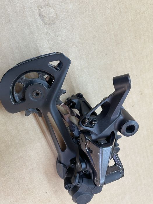 Заден дерайльор Shimano Deore XT 12S