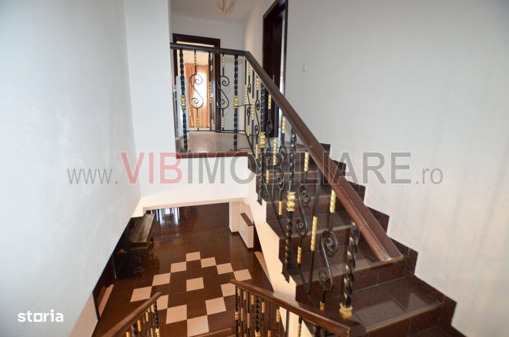 Vila P+1+M 7 camere - 310 mpc - PIPERA