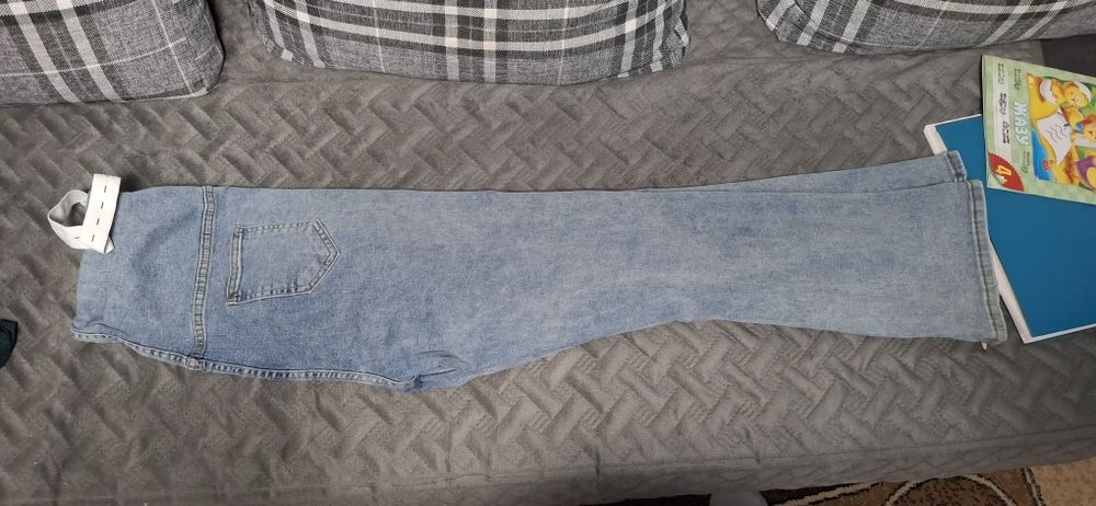 Продам джинсы для беременных