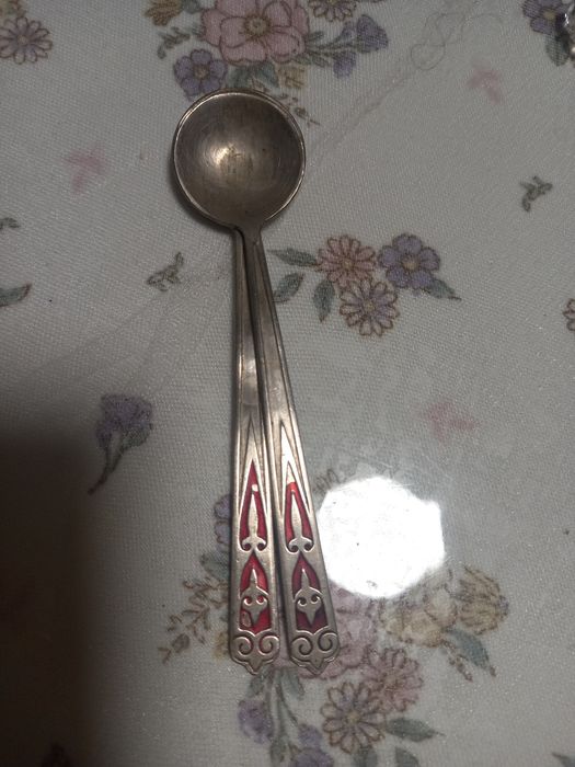 Ложечки мельхиоровые продам