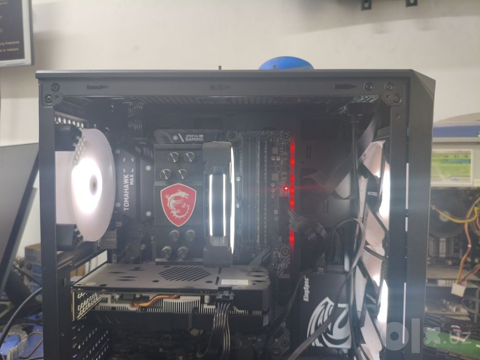 Ryzen 7 5800x 16xCpu, 32GB ozu, ssd + hdd, rx 580 8GB