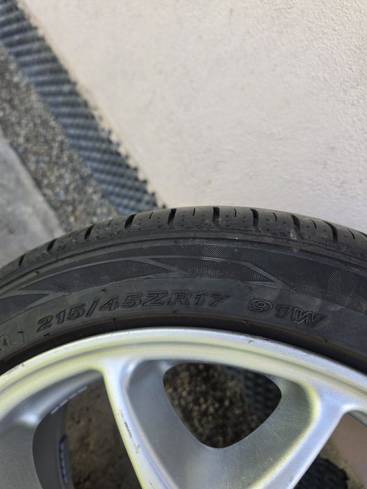 Vand jante cu tot cu cauciucuri de vară