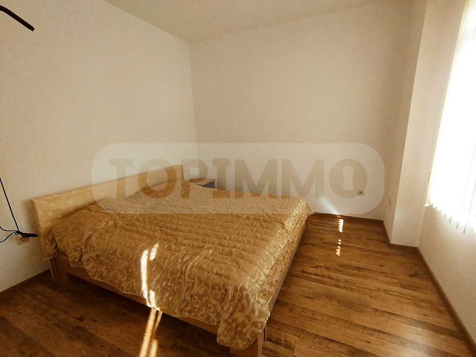 Дава се под наем Четиристаен апартамент в к.к. Св.Св. Константин и Елена - 125 кв.м за 1200 € - Снимка #6