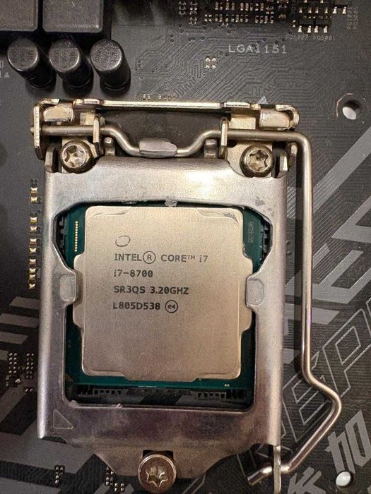 I7 8700 + ASUS strix b360f-gaming